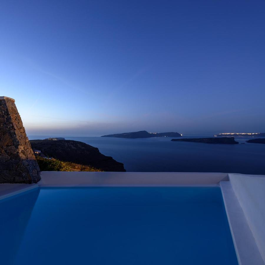 Maison Des Lys - Luxury Suites Akrotírion Esterno foto