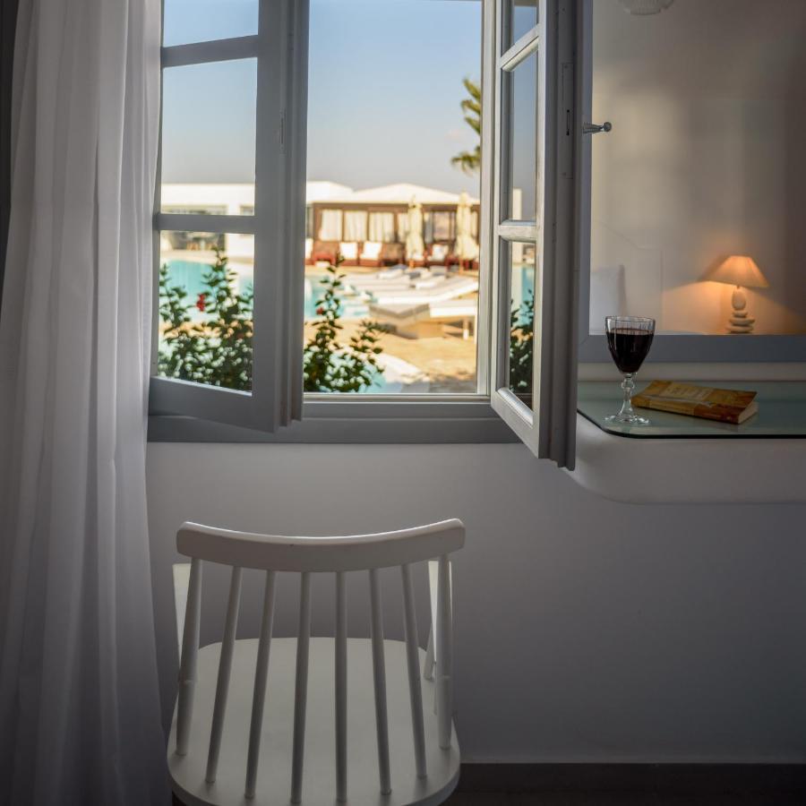 Maison Des Lys - Luxury Suites Akrotírion Esterno foto